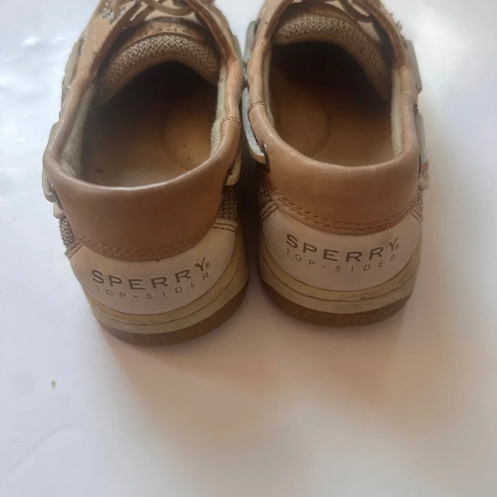 Sperry classic top